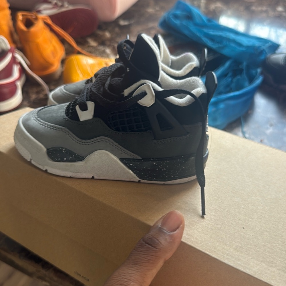 Kids shoes - Picture 1 of 4
